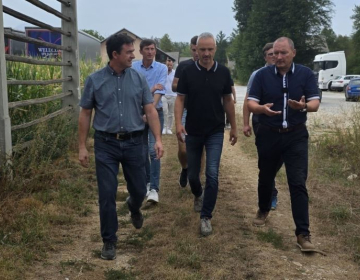 Ogled posledic suše s kmetijskim ministrom Janezom Ciglerjem Kraljem