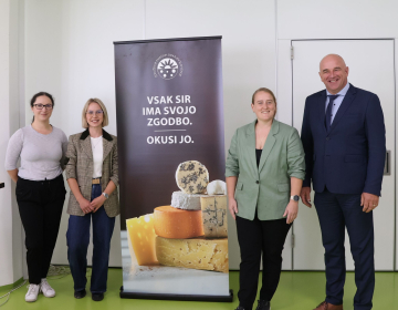 Na novinarski konferenci so sodelovali (od leve): dr. Diana Paveljšek,  Elizabeta Založnik, Eva Vrevc Jenko in Martin Mavsar.