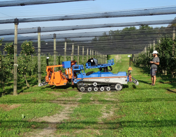 Strokovno srečanje o  robotizaciji in avtonomno...