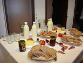 Vsak tretji petek v novembru je posvečen tradicionalnemu slovenskemu zajtrku