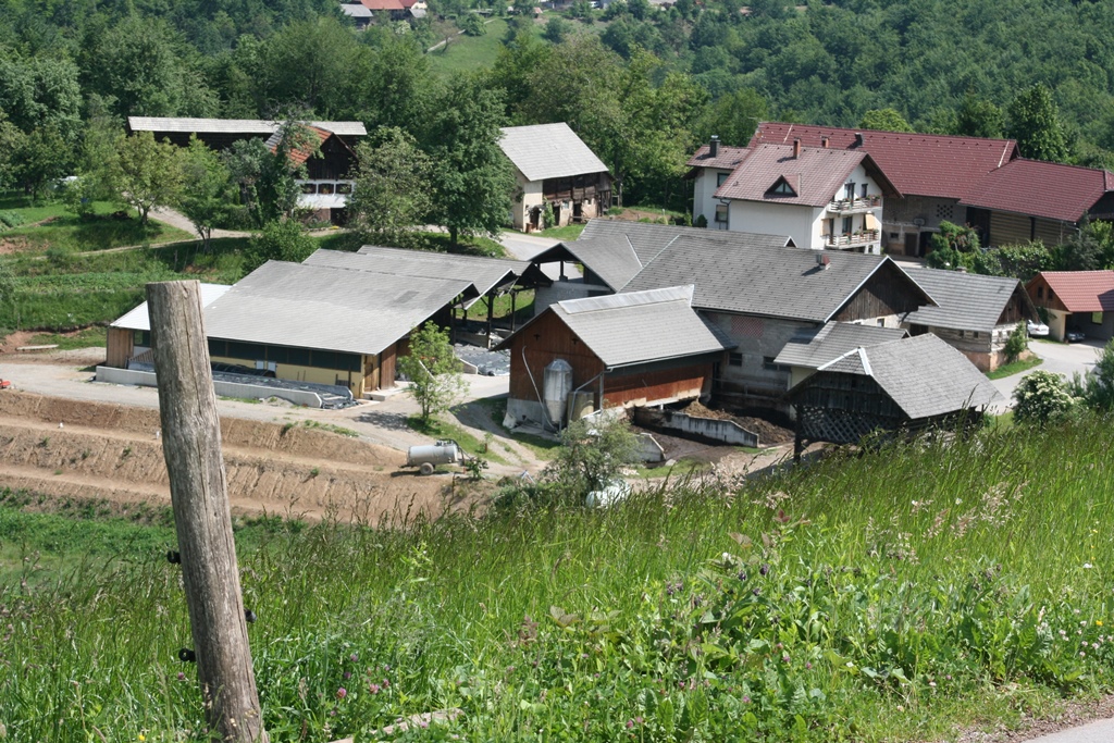 Specialisti za razvoj podeželja JSKS pri KGZS že obvladajo informiranje o  javnih razpisih PRP na daljavo.